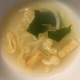 油揚げ玉ねぎ、わかめの味噌汁